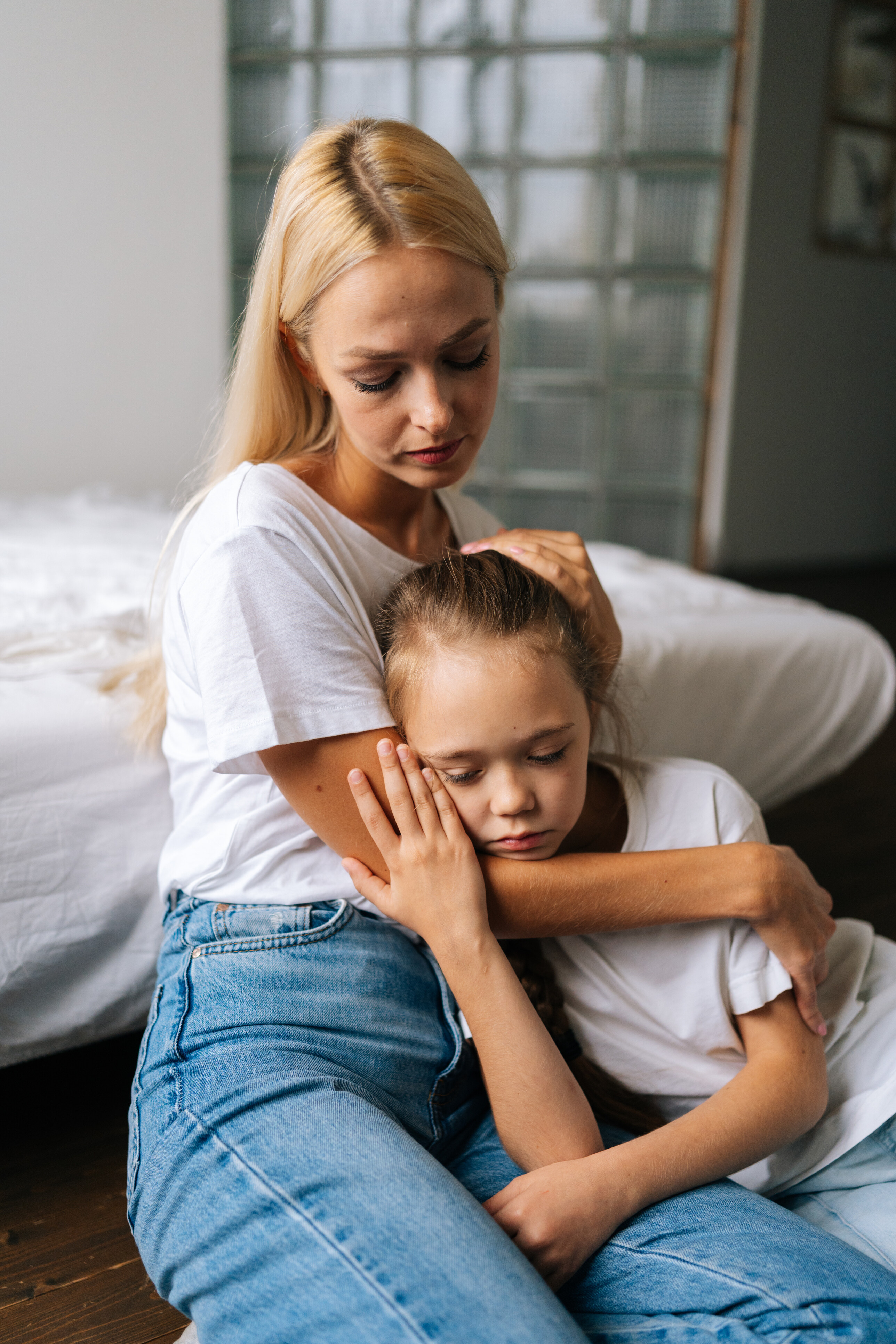 moeder met dochter niet blij.jpg